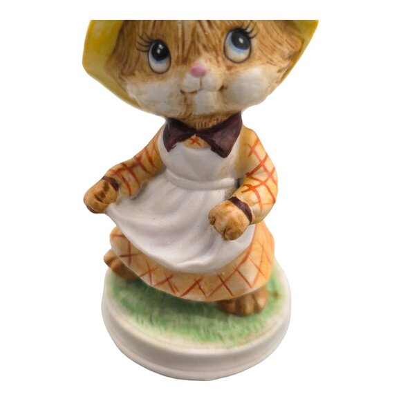 Vtg Lefton Hand Painted Cat in Apron Dress Figurine 00324 Taiwan Anthropomorphic - Picture 7 of 11